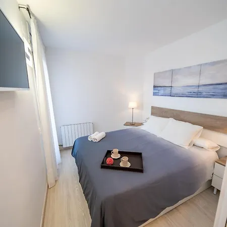 Homeholidaysrentals Bluemar-costa Barcelona Apartment