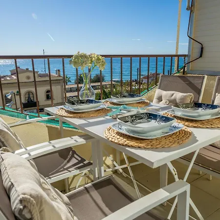 Homeholidaysrentals Bluemar-costa Barcelona Apartment