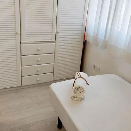 Homeholidaysrentals Bluemar-costa Barcelona *